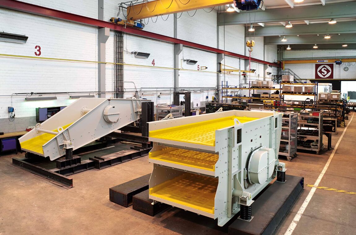 Mechanical elliptical vibrating screening machine